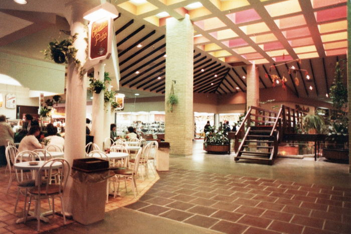 Marquette Mall - From Marquette Mall Memories Facebook